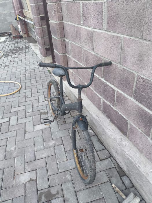 Продам 2 детских велосепида,требуется ремонт
