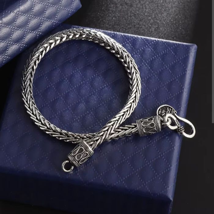 Продаётся серебро пр 925 для серьезных мужчин