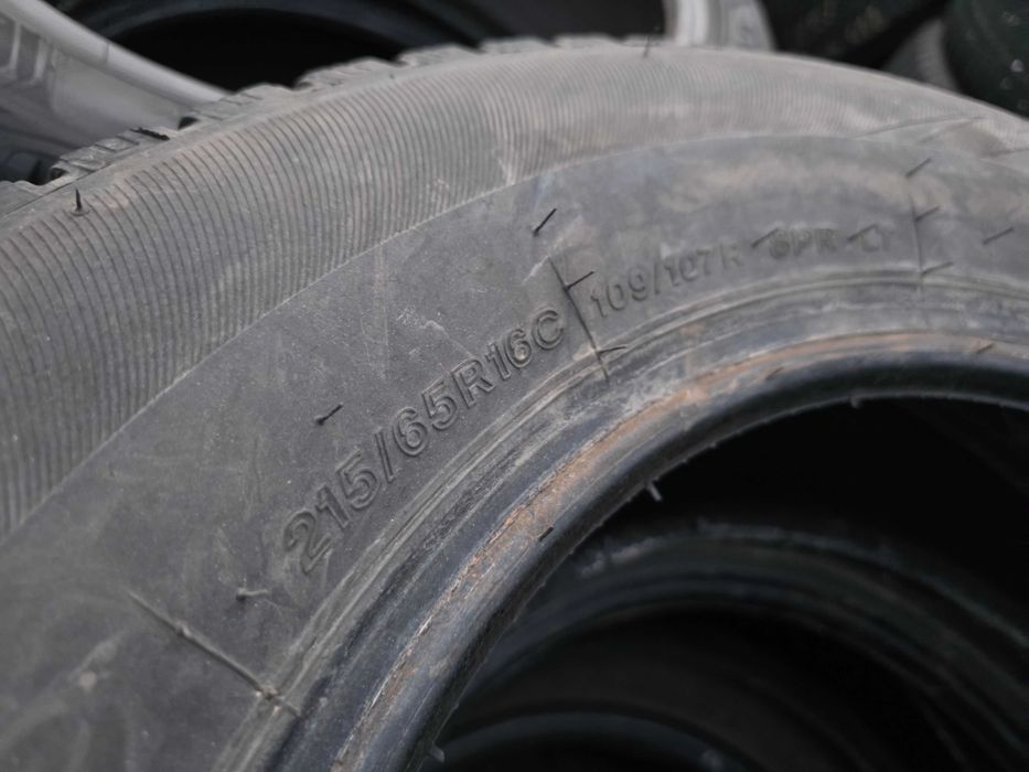 2бр Зимни гуми за бус 215 65 16 С - Lassa - DOT 2024