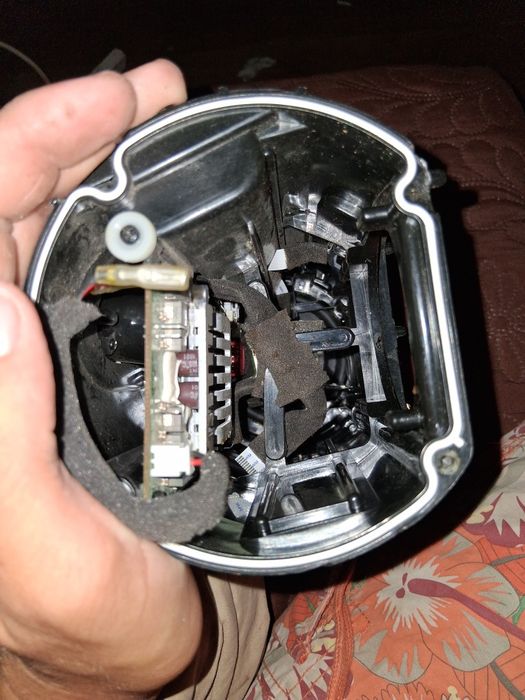 Vând boxa jbl extreme 2 la piese