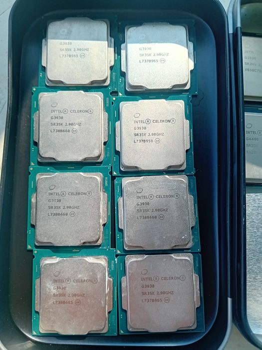 Procesoare p2 p3, intel celeron si memorii 4gb ddr 4