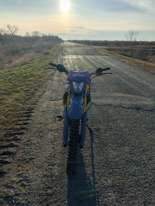 Продам эндуро почти новый