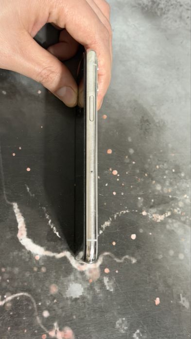 Iphone 11 pro white 256 gb