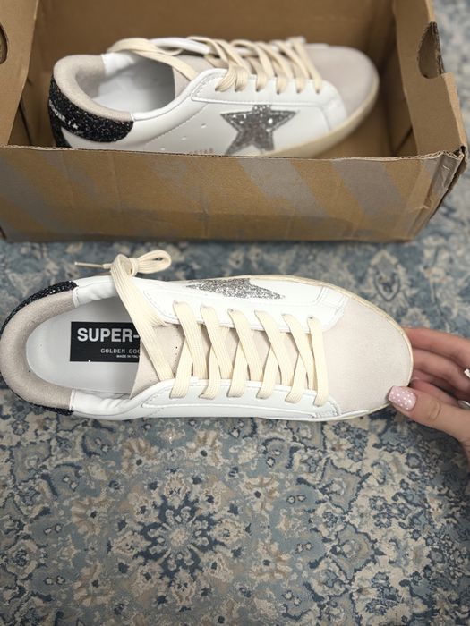 Adidasi Golden Goose noi marimea 38