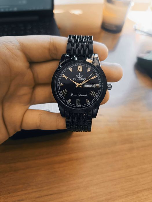Кварцов Часовник FOURRON - 80 лв