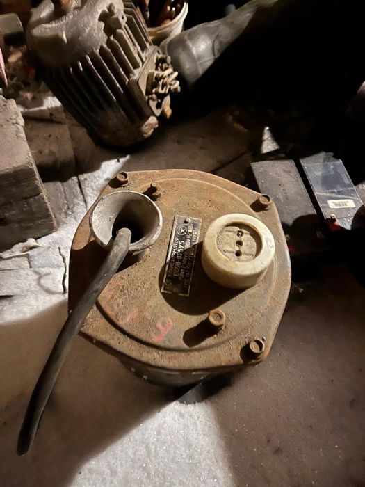 Продам понижающий трансформатор