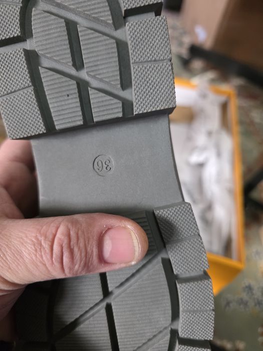 Ghete Dockers noi 36