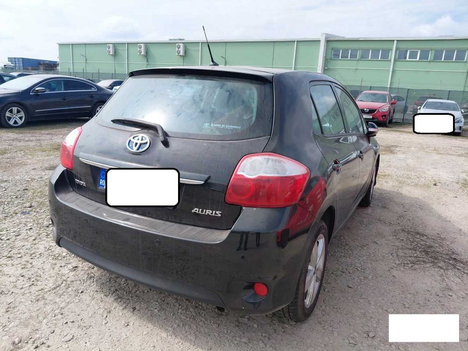 Toyota Auris Hybrid 2012