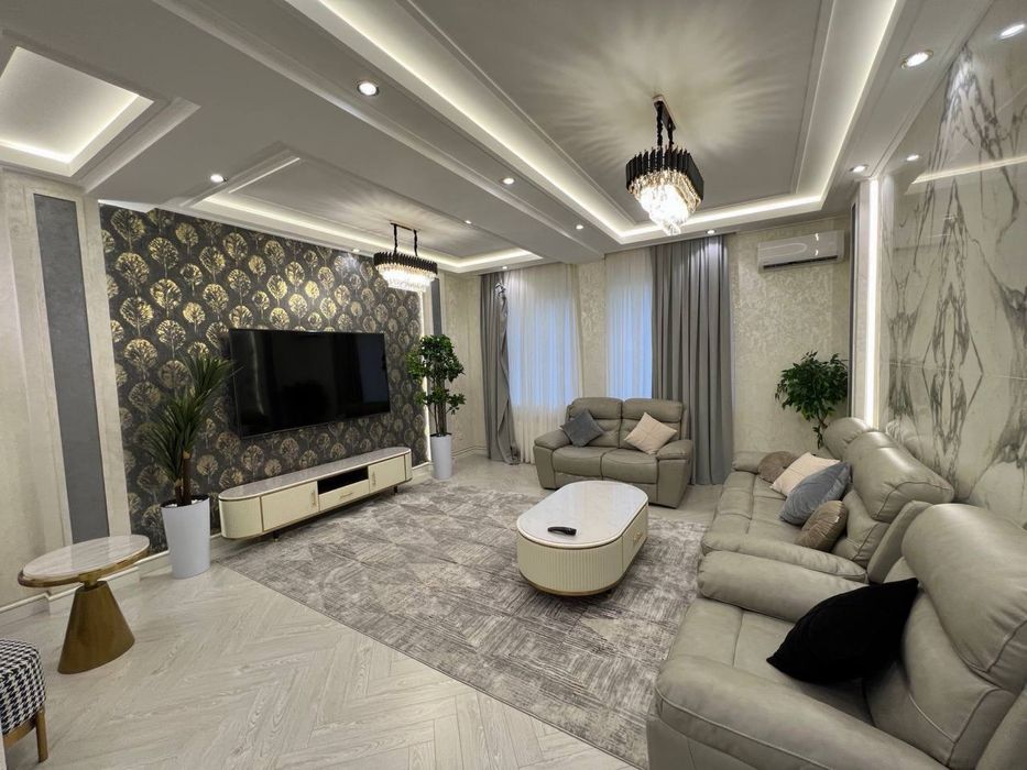 Сдам в долгосрочную аренду 2-ком. кв. в новостройке на Дархане, центр.