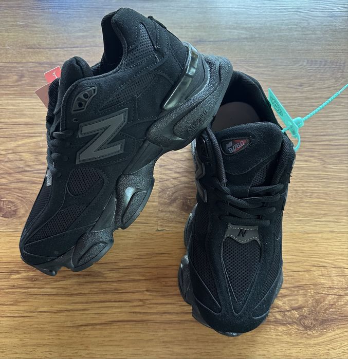 Черни маратонки New Balance 9060 размери от 36 до 44