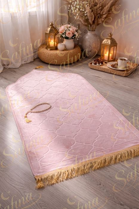 Эстетичный коврик для намаза