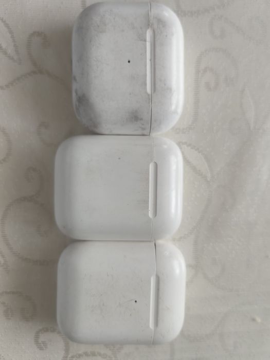Продам 3наушника по цене одной