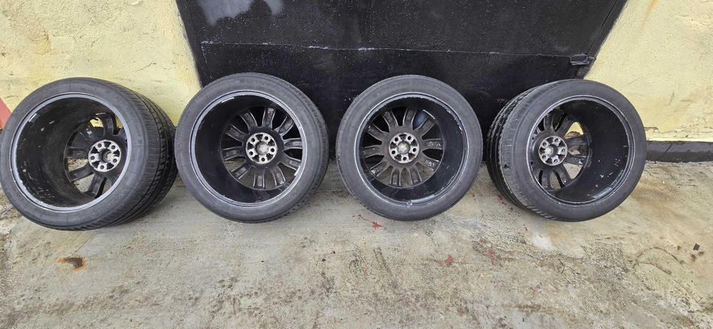 Оригинални Джанти R20 с гуми 275/40 за Range Rover Sport