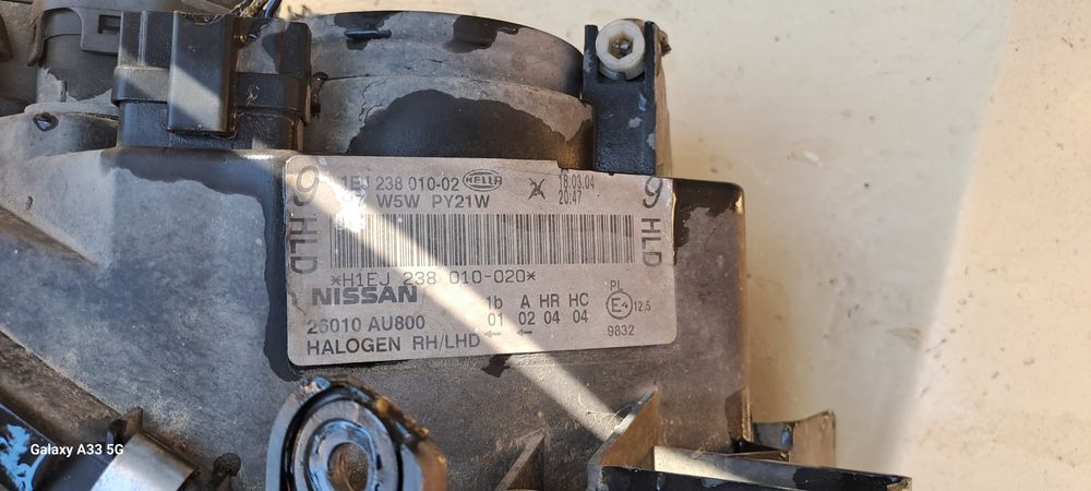 Фар за  Нисан Примера П-12 /Nissan Primera P-12