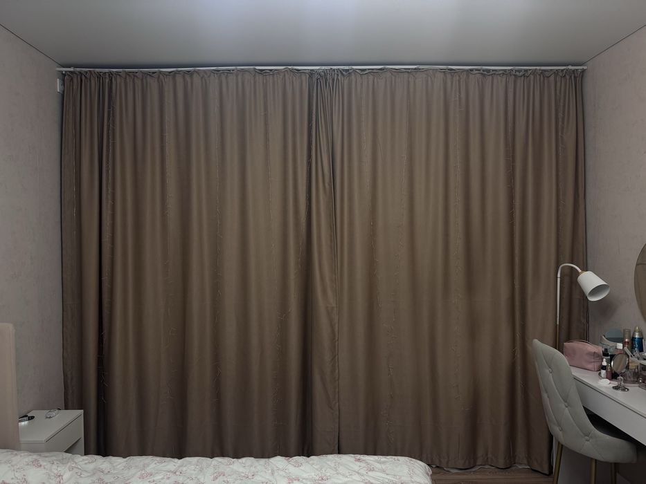 Продам шторы.