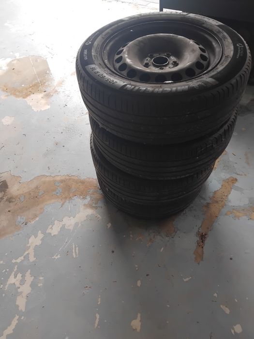 Se vinde vibrator pt.beton