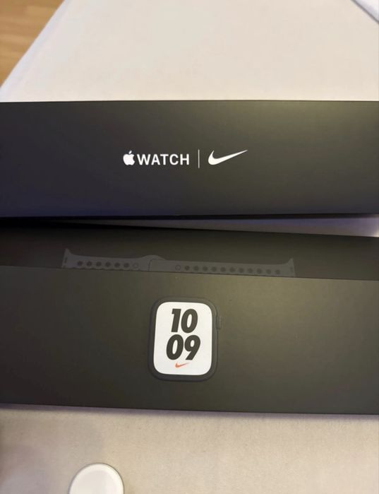 Apple watch 7 full box