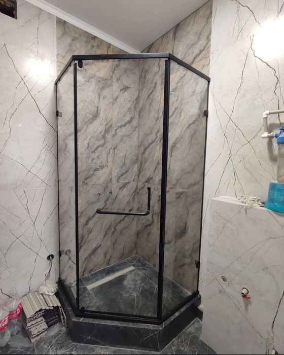 Душ кабина, шторка на ванну