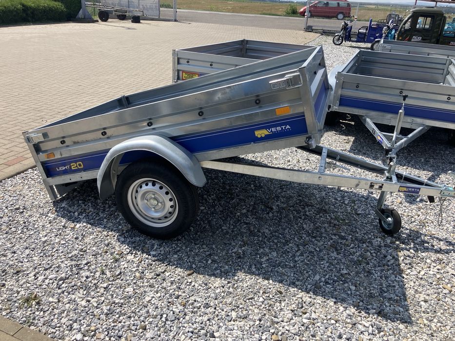 Remorca 750 kg VESTA 20 - 1 Ax , dimensiuni 200 x 130x 37cm