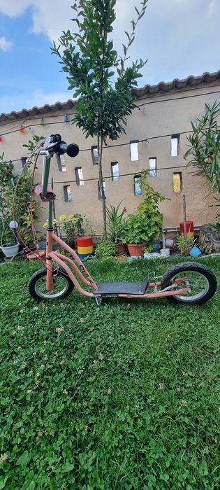 Cos baschet junior. Trotineta