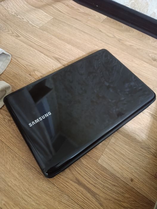 Ноутбук Samsung Core i3