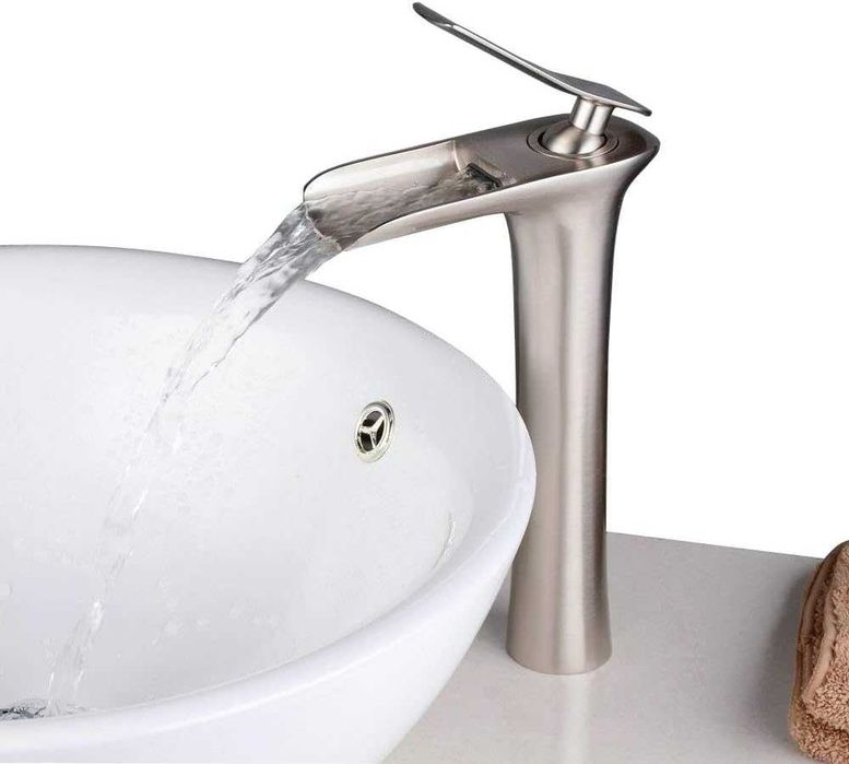 REDUS de la 420 RON, Baterie lavoar cu efect cascada, inaltime medie, Crom Mat (satin), CARTUS CERAMIC