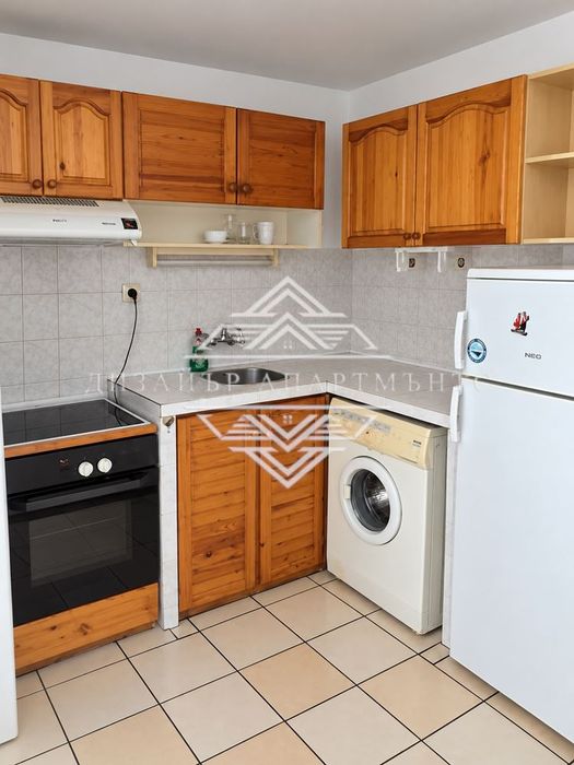 Дава се под наем Двустаен апартамент в Бургас, Лазур - 70 кв.м за 420 € - Снимка #2