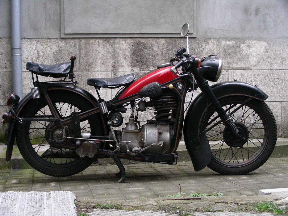 продавам ретро мотоциклет BMW R35