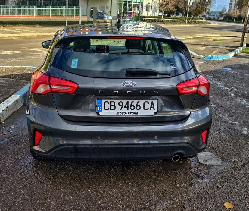 FORD FOCUS  Ecoboost: едва 20 хил. км, в гаранция! Спешно!