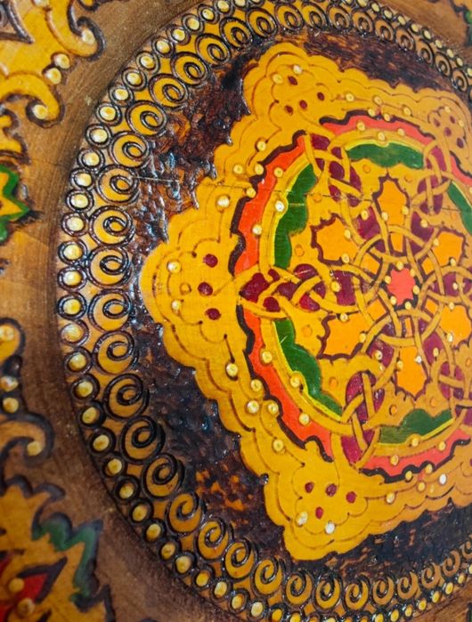 Farfurie decorativa din lemn