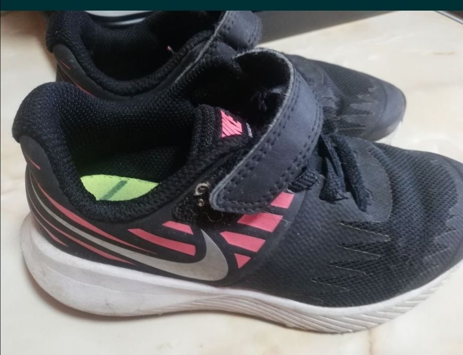 Маратонки Nike 28 номер