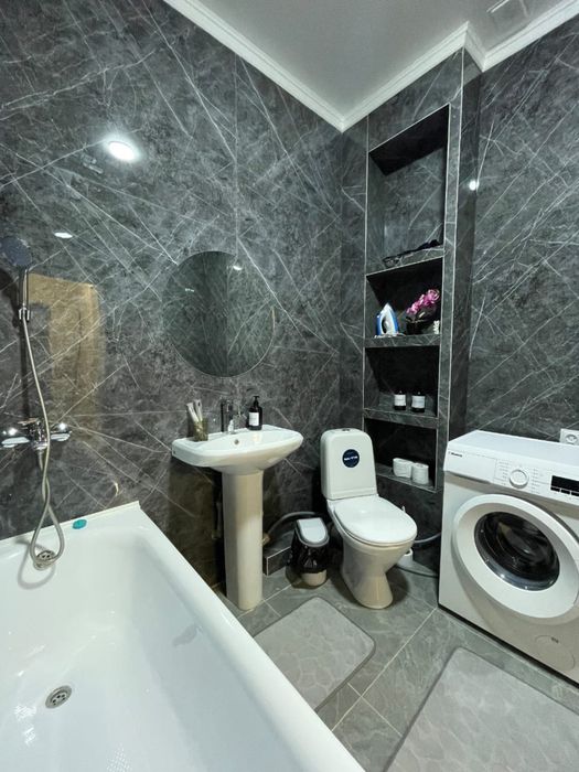 Продам 1 комнатную квартиру 42 м2.