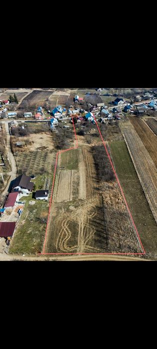 Vand casa  de locuit plus magazin