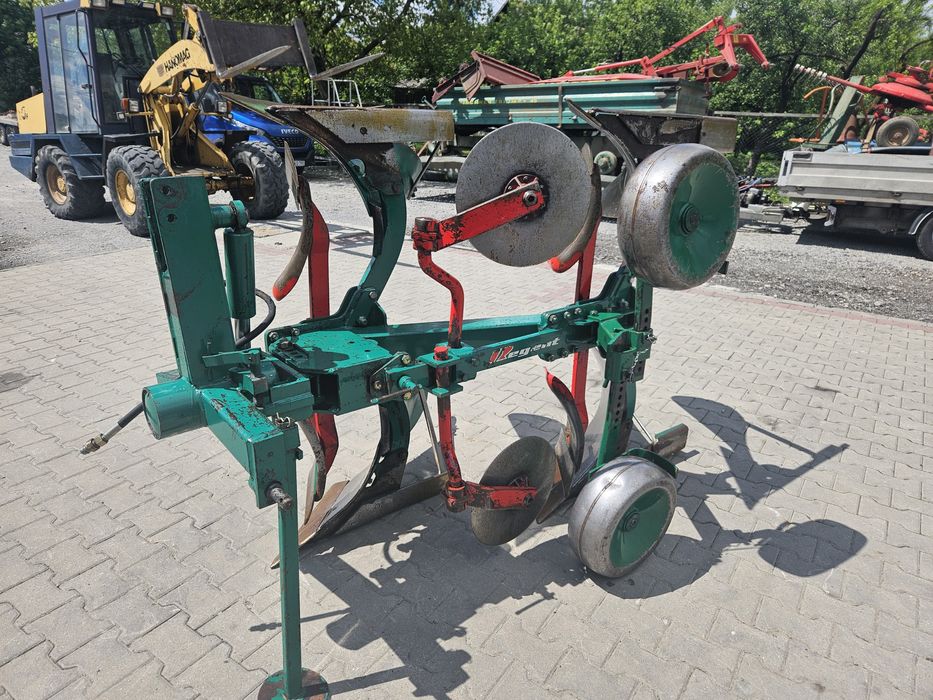 Plug reversibil Regent cu două brăzdare