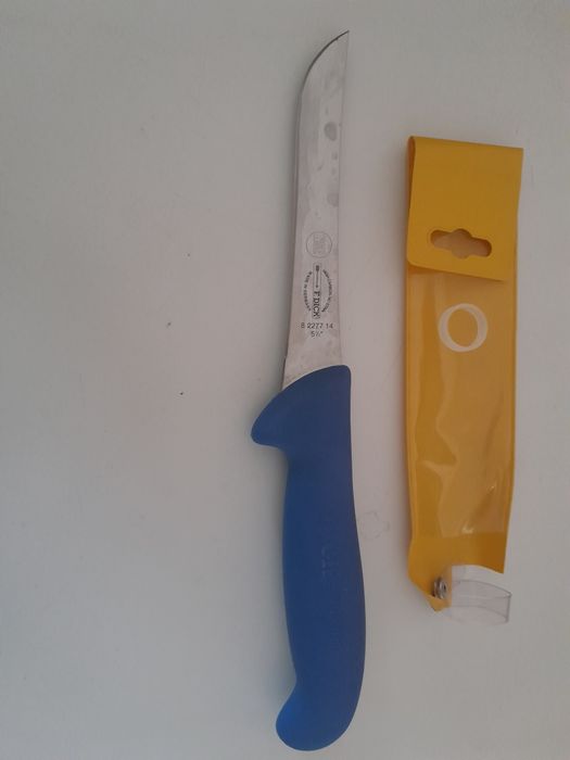 Нож за обезкостяване Dick немски 14 см. скандинавски 10 евро