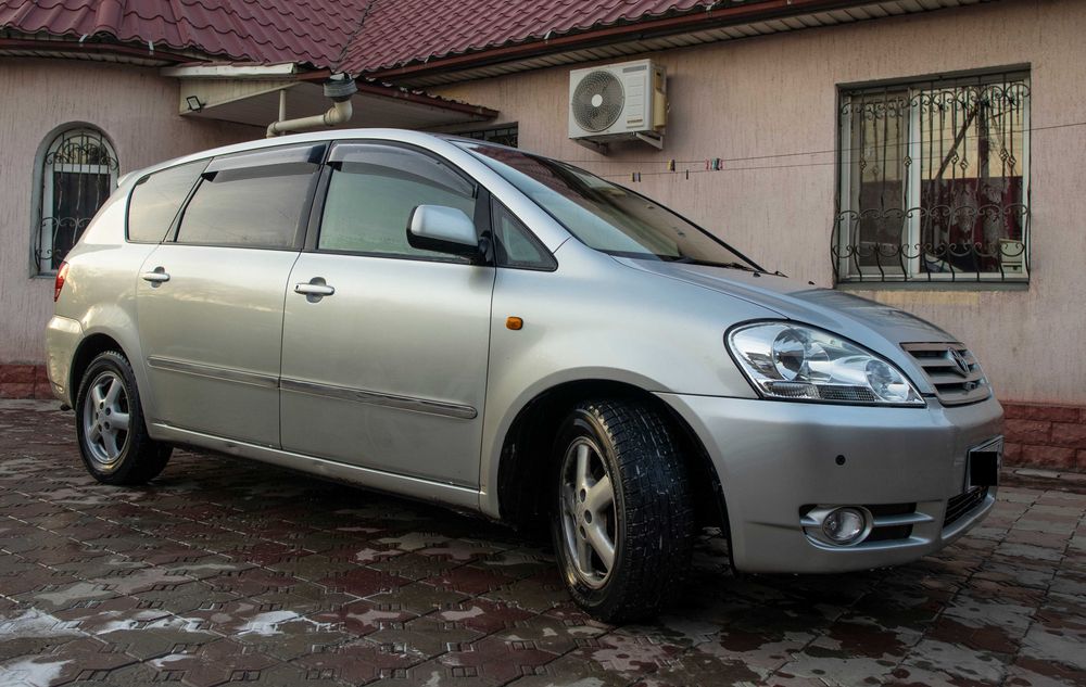 Toyota Ipsum, 2001, на российском учёте