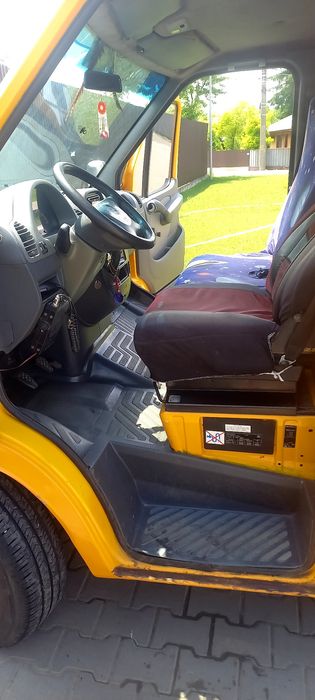 Vând Mercedes Sprinter