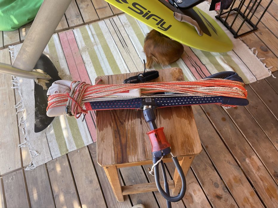 Duotone Click Bar / North Trust Bar