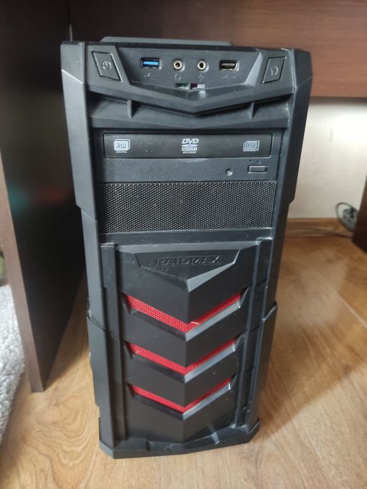 Геймърски компютър RYZEN 5 / RX580 / 16GB RAM / NVME 256GB SSD