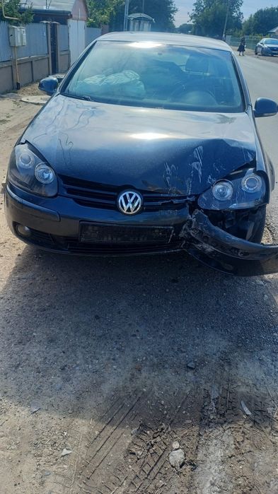 Dezmembrez golf 5 1.6 bse 180 mii km