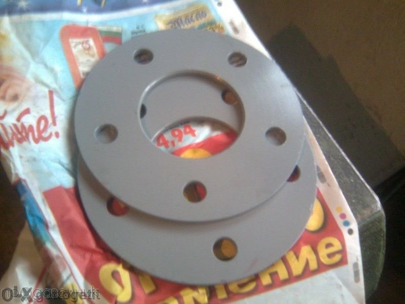 продавам 2 , нови, стоманени фланци за мерцедес,ауди, дебелина 5мм, 5x