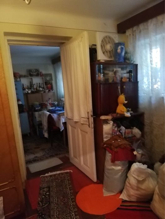 Casă singur in curte 4 camere zona Parc Rizer. Galati • OLX.ro