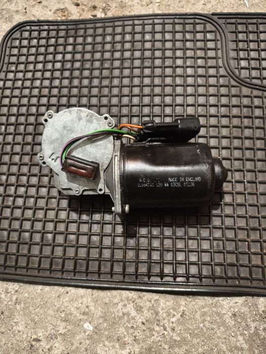 Моторче предни чистачки Опел астра ф,Корса б