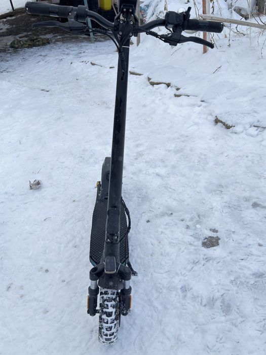 Продам электросамкат  Joyur C10