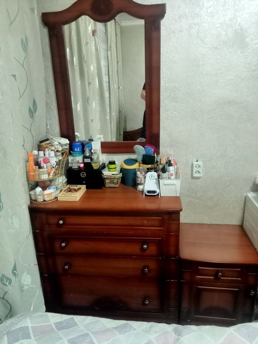 Продам спальний гарнитур