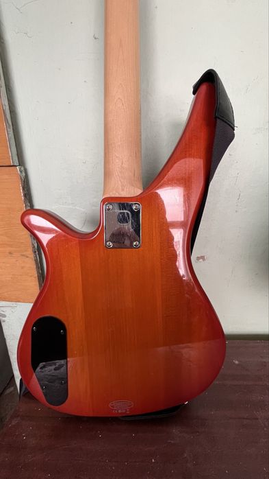 Yamaha бас-гитара rbx170