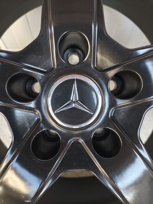 17/5/112-МЕРЦЕДЕС Ц и Е класа-нов внос,перфектни