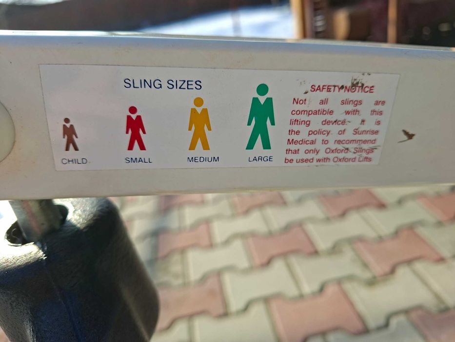 Macara,elevator bolnavi