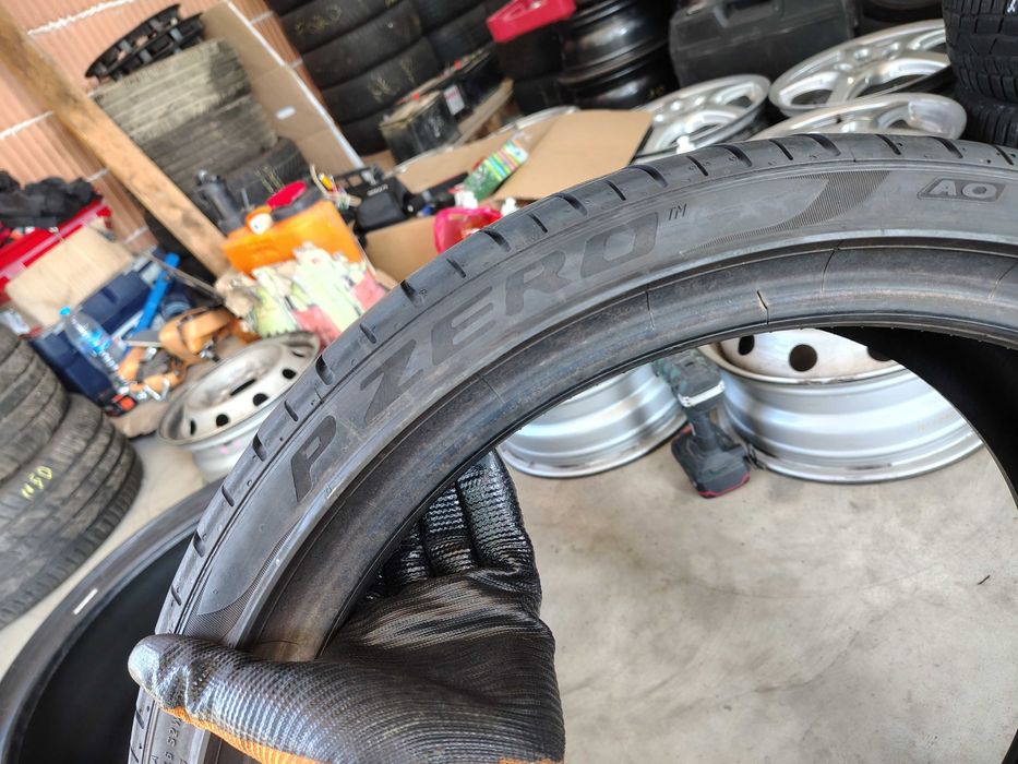 2бр.летни гуми PIRELLI 245 35 19 DOT22 цена за брой