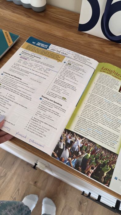 Face2face Intermediate Students Book with DVD + Workbook (2nd Edition)